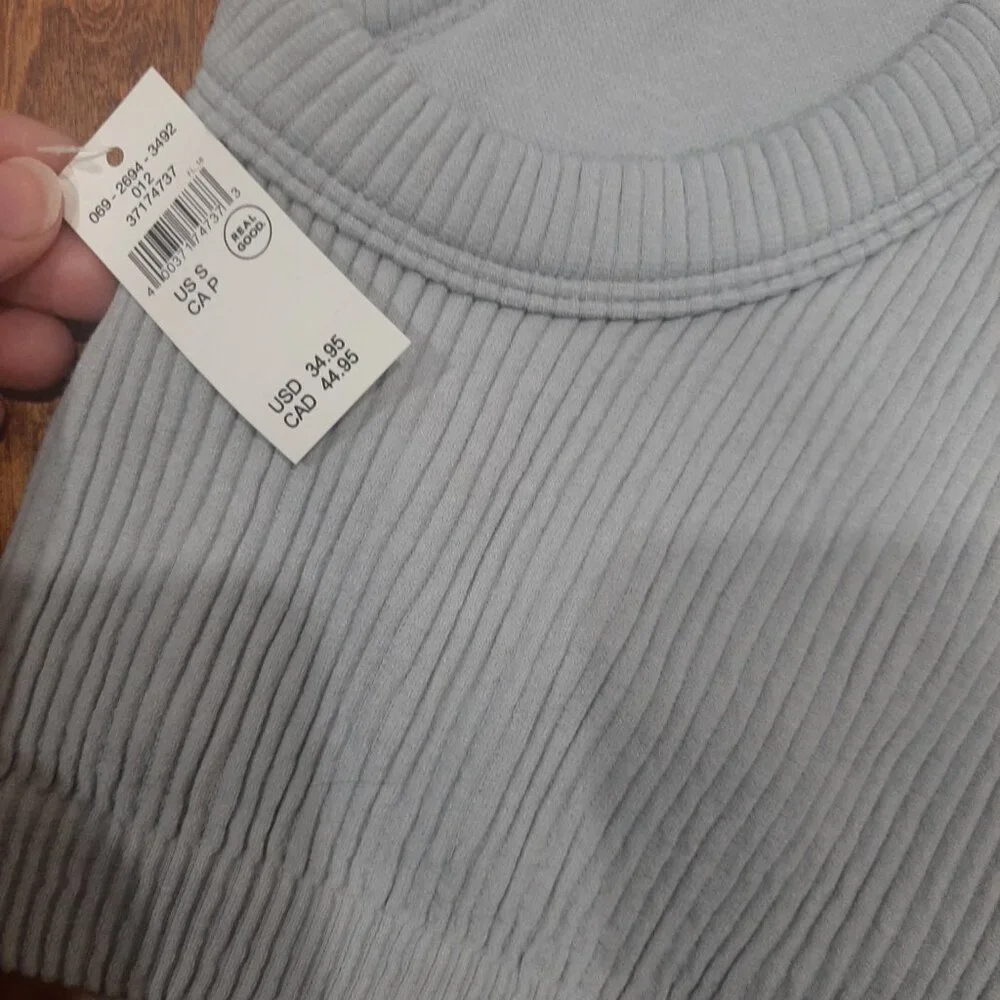 Aerie light grey minimalist ribbed halter sports bra crop top - Picture 7 of 13